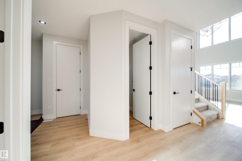 8603 183 Avenue, Edmonton, AB - Indoor Photo Showing Other Room