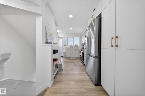 30 850 Secord Boulevard, Edmonton, AB - Indoor Photo Showing Other Room