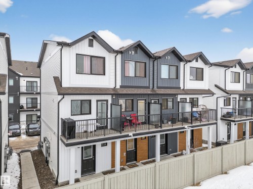 30 850 Secord Boulevard, Edmonton, AB - Outdoor