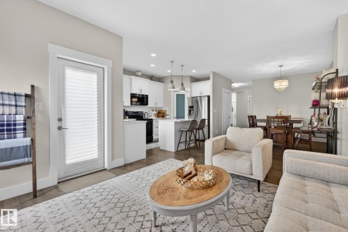 94 Tribute Common, Spruce Grove, AB - Indoor Photo Showing Living Room