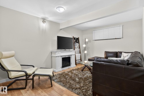 94 Tribute Common, Spruce Grove, AB - Indoor Photo Showing Living Room