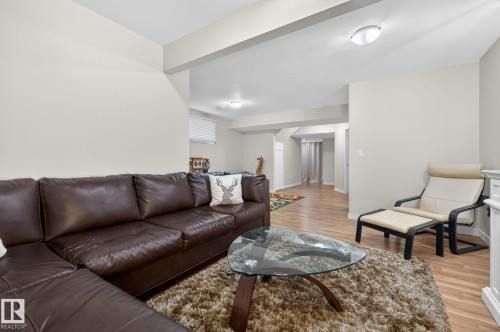 94 Tribute Common, Spruce Grove, AB - Indoor Photo Showing Living Room
