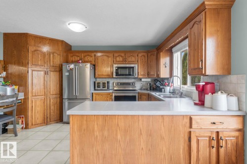 4104 43 Street, Bonnyville Town, AB - Indoor Photo Showing Kitchen