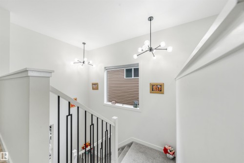 2629 15A Avenue, Edmonton, AB - Indoor Photo Showing Other Room