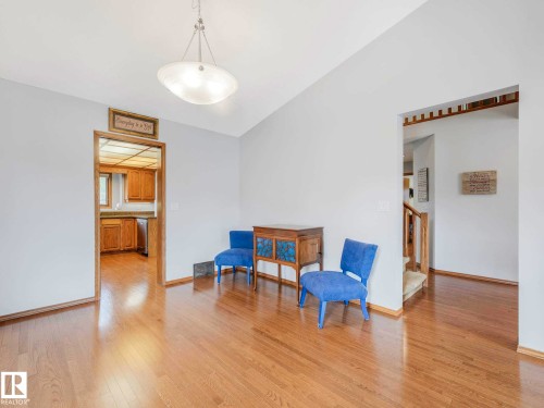 7 Haven, Devon, AB - Indoor Photo Showing Other Room