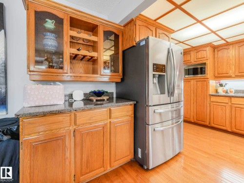 7 Haven, Devon, AB - Indoor Photo Showing Kitchen