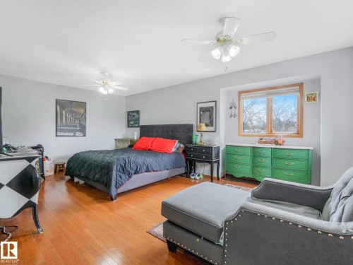 7 Haven, Devon, AB - Indoor Photo Showing Bedroom