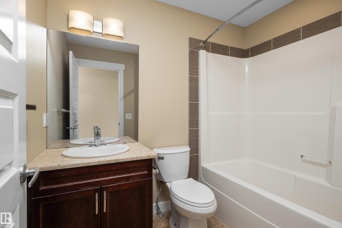 3420 Cutler Crescent, Edmonton, AB - Indoor Photo Showing Bathroom
