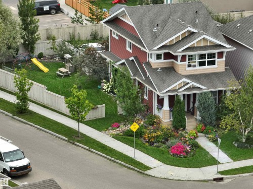 3420 Cutler Crescent, Edmonton, AB - Outdoor With Facade