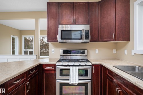 3420 Cutler Crescent, Edmonton, AB - Indoor Photo Showing Kitchen With Double Sink