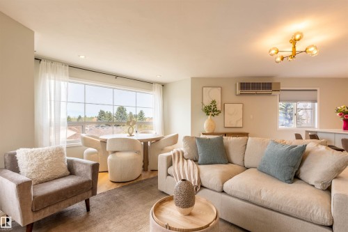 303 20 Grange Drive, St. Albert, AB - Indoor Photo Showing Living Room