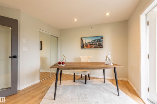 303 20 Grange Drive, St. Albert, AB - Indoor Photo Showing Office
