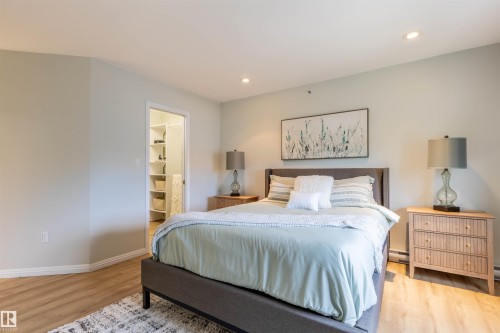 303 20 Grange Drive, St. Albert, AB - Indoor Photo Showing Bedroom
