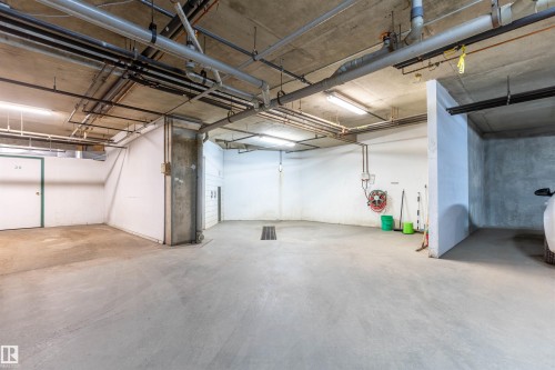 303 20 Grange Drive, St. Albert, AB - Indoor Photo Showing Garage