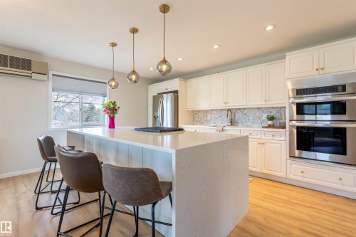 303 20 Grange Drive, St. Albert, AB - Indoor Photo Showing Kitchen With Stainless Steel Kitchen With Upgraded Kitchen