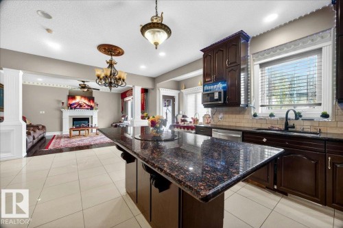 17419 110 Street, Edmonton, AB - Indoor Photo Showing Kitchen
