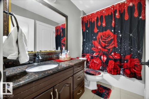 17419 110 Street, Edmonton, AB - Indoor Photo Showing Bathroom