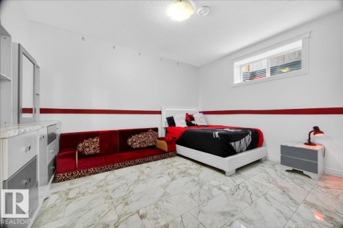 17419 110 Street, Edmonton, AB - Indoor Photo Showing Bedroom
