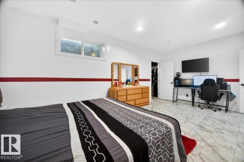 17419 110 Street, Edmonton, AB - Indoor Photo Showing Bedroom
