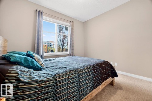 205 507 Albany Way, Edmonton, AB - Indoor Photo Showing Bedroom