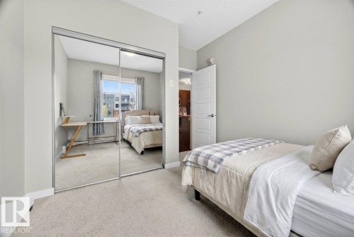 205 507 Albany Way, Edmonton, AB - Indoor Photo Showing Bedroom