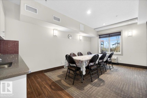 205 507 Albany Way, Edmonton, AB - Indoor Photo Showing Dining Room