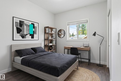 9302 120 Avenue, Edmonton, AB - Indoor Photo Showing Bedroom