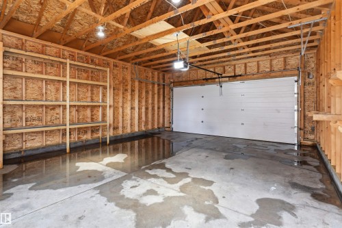 9302 120 Avenue, Edmonton, AB - Indoor Photo Showing Garage