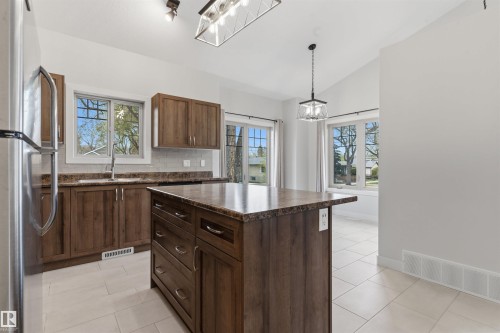 9302 120 Avenue, Edmonton, AB - Indoor Photo Showing Kitchen