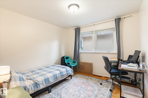 10651 66 Avenue, Edmonton, AB - Indoor Photo Showing Bedroom