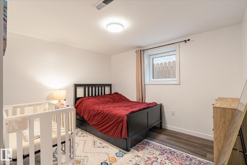 10651 66 Avenue, Edmonton, AB - Indoor Photo Showing Bedroom