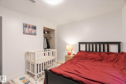 10651 66 Avenue, Edmonton, AB - Indoor Photo Showing Bedroom