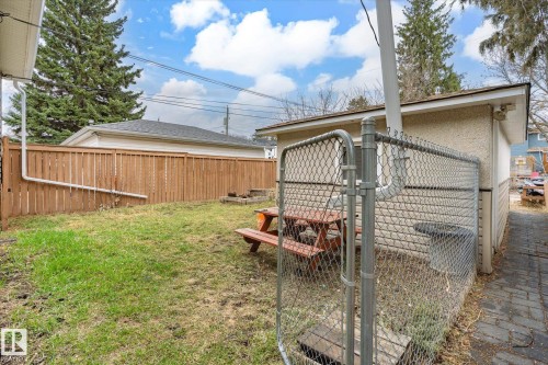 10651 66 Avenue, Edmonton, AB - Outdoor