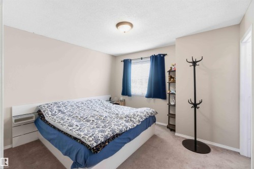 15044 132 Street, Edmonton, AB - Indoor Photo Showing Bedroom