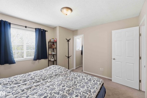 15044 132 Street, Edmonton, AB - Indoor Photo Showing Bedroom
