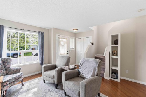 15044 132 Street, Edmonton, AB - Indoor Photo Showing Living Room