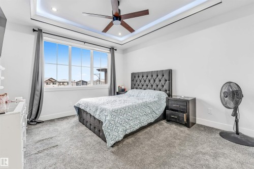304 33 Avenue, Edmonton, AB - Indoor Photo Showing Bedroom