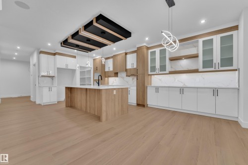 638 Astoria Way, Devon, AB - Indoor Photo Showing Kitchen
