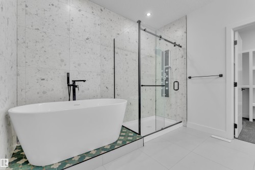 638 Astoria Way, Devon, AB - Indoor Photo Showing Bathroom