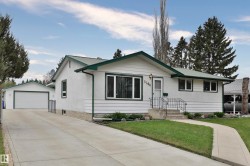 5204 55 Street Wetaskiwin, AB T9A 1T7