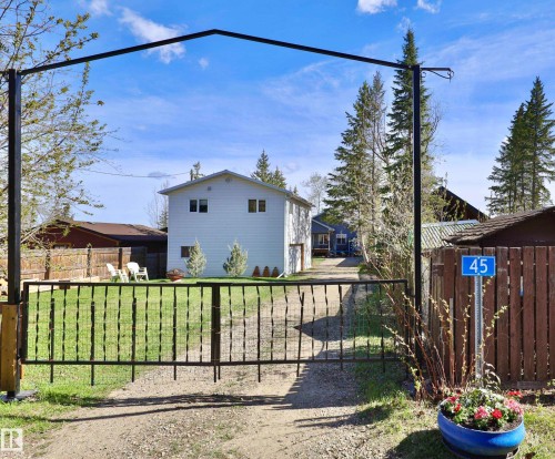 45 Poplar Bay  Rural Wetaskiwin County, AB T0C 2V0