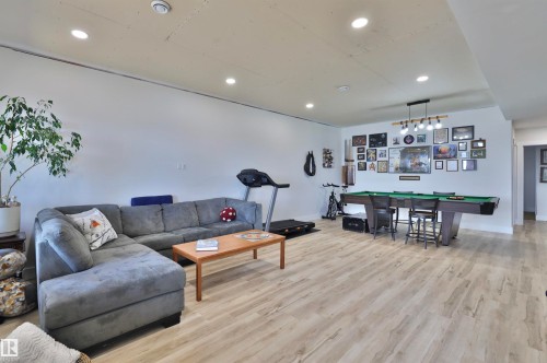 45 Poplar Bay, Rural Wetaskiwin County, AB - Indoor