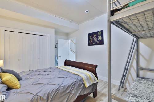 45 Poplar Bay, Rural Wetaskiwin County, AB - Indoor Photo Showing Bedroom