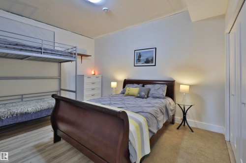 45 Poplar Bay, Rural Wetaskiwin County, AB - Indoor Photo Showing Bedroom