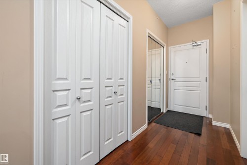 904 9707 106 Street, Edmonton, AB - Indoor Photo Showing Other Room