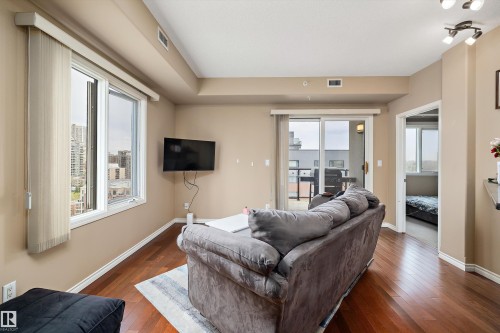904 9707 106 Street, Edmonton, AB - Indoor Photo Showing Living Room