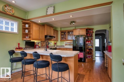 14014 106 Avenue, Edmonton, AB - Indoor Photo Showing Kitchen