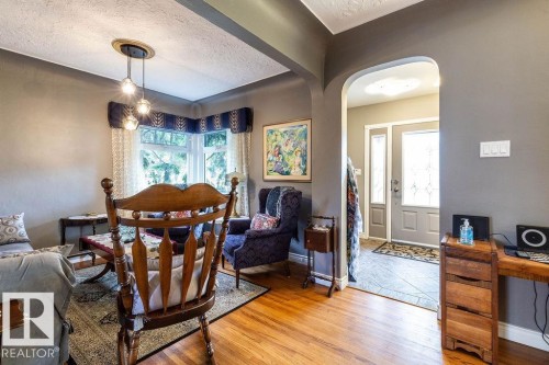 14014 106 Avenue, Edmonton, AB - Indoor Photo Showing Dining Room
