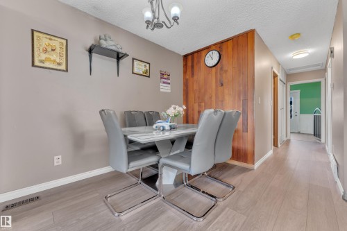 4536 35A Avenue, Edmonton, AB - Indoor Photo Showing Dining Room