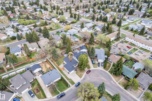 Single-family home with an attached garage - 2119 85 Street, Edmonton, AB - Outdoor With View
